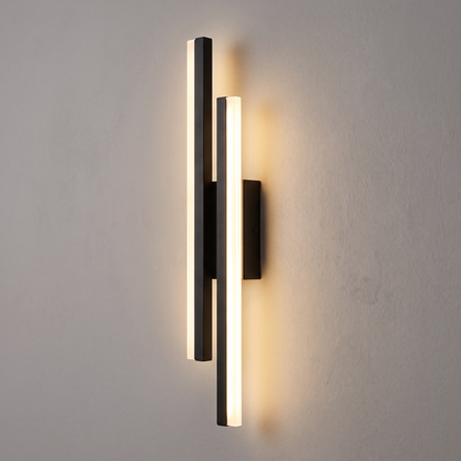 Copper-effect LED wall light in black finish